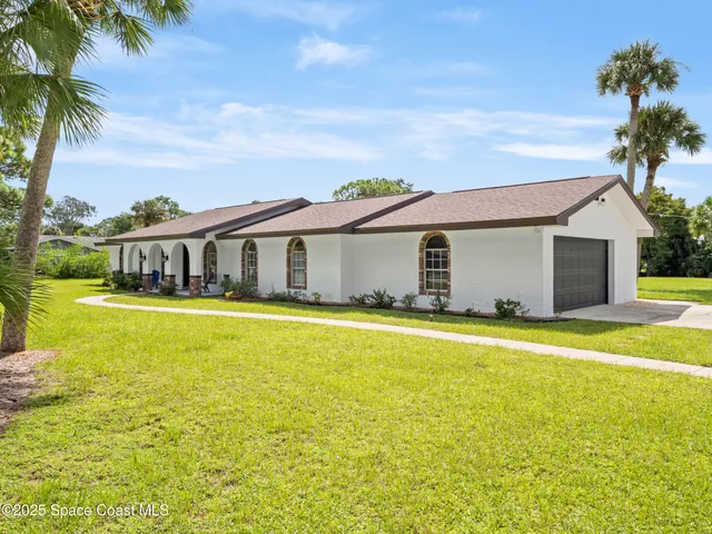 $639,000 | 5215 Pina Vista Drive, Melbourne, FL 32934