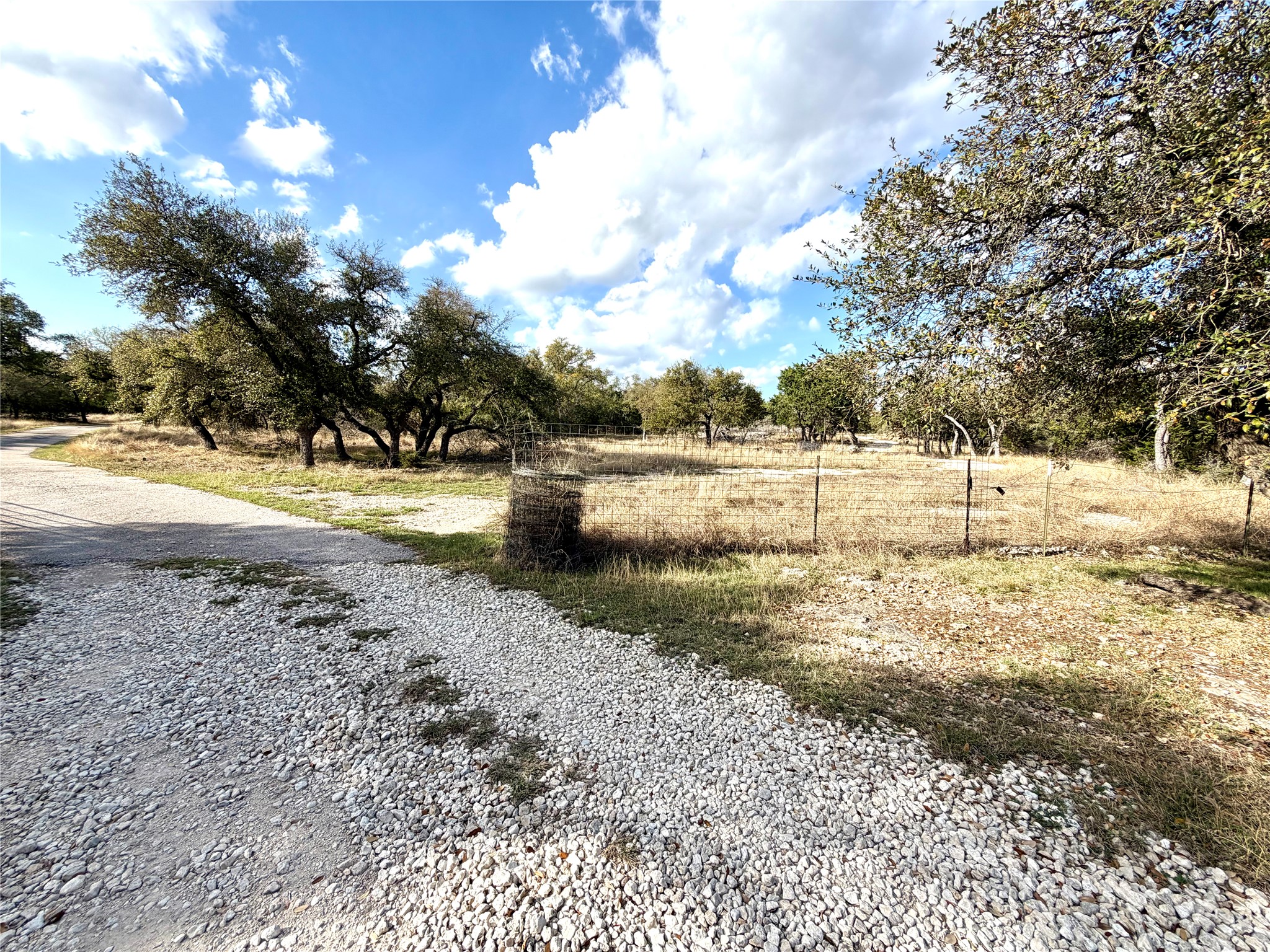 1360 County Road 233 Florence, TX 76527 - Photo 10 of 27