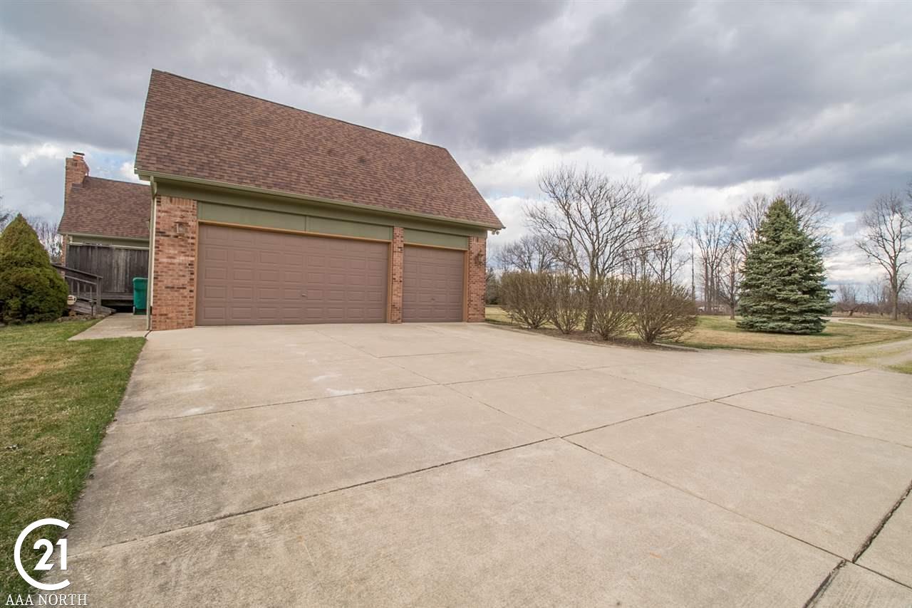 5900 Kidder Road Almont, MI 48003 - Photo 11 of 58