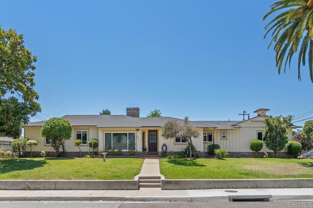 800 Murray Drive El Cajon, CA 92020 - Photo 1 of 32