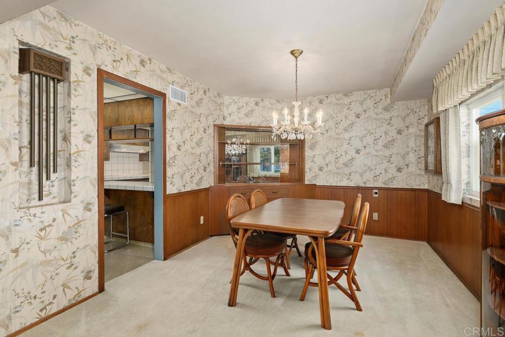 800 Murray Drive El Cajon, CA 92020 - Photo 5 of 32 Dinning Room