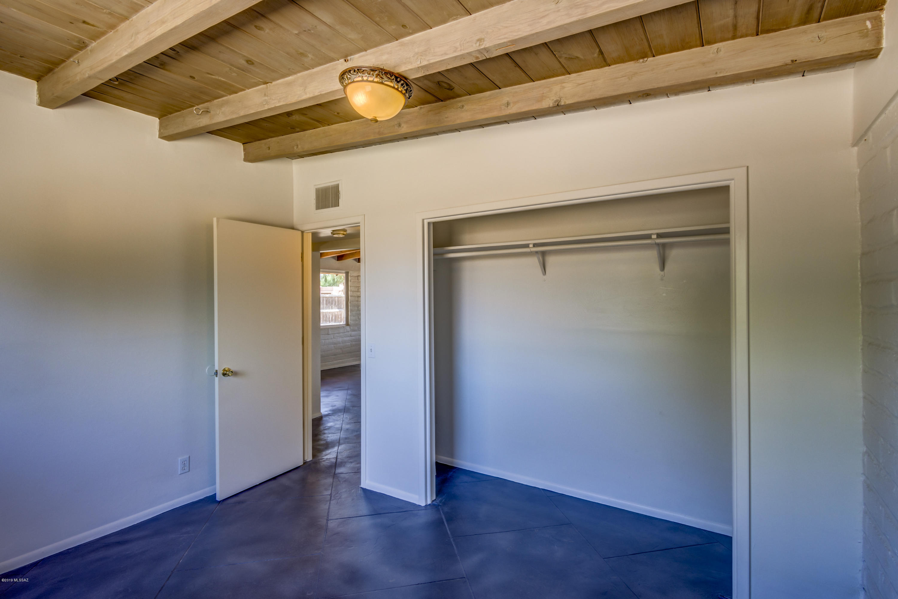 248 East Roger Road Tucson, AZ 85705 - Photo 10 of 17