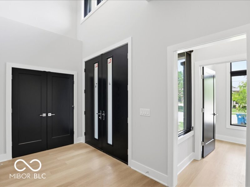 2637 Rix Court Carmel, IN 46033 - Photo 6 of 83