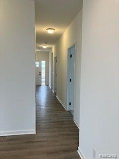 7884 Willis Road Ypsilanti, MI 48197 - Photo 5 of 19 Hallway