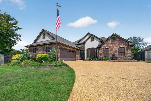 $309,000 | 201 Ixworth Avenue, Bossier City, LA 71111