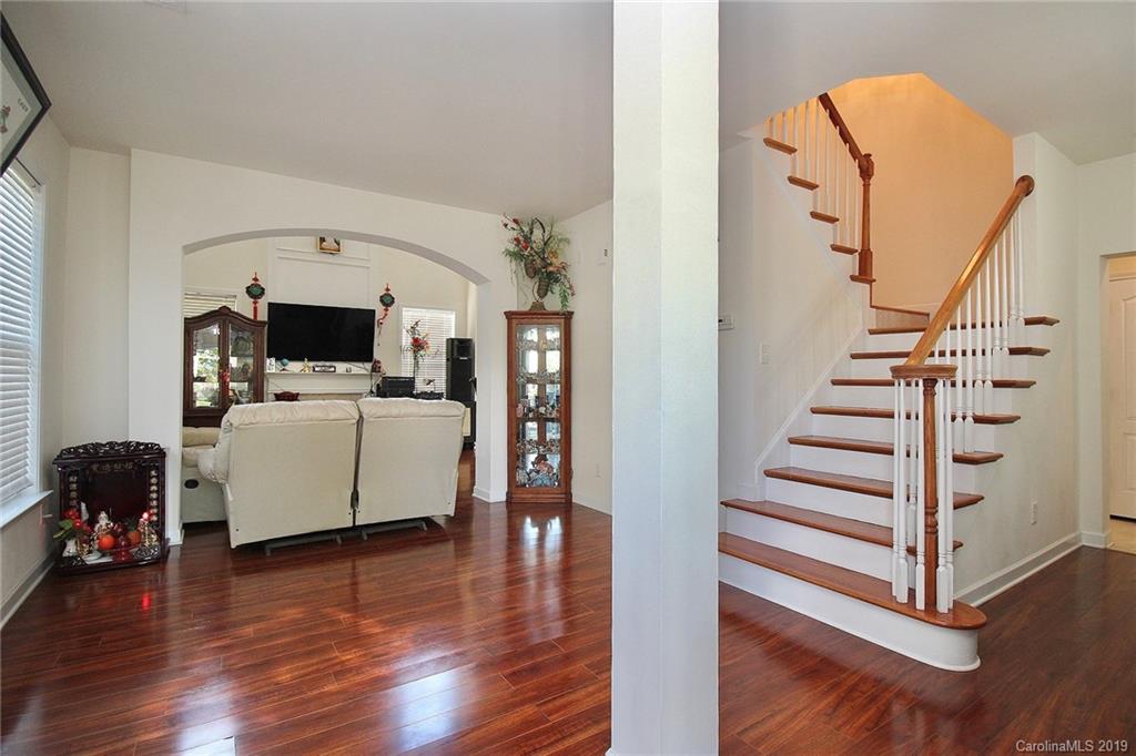 11032 Greenhead View Road Charlotte, NC 28262 - Photo 4 of 34 Gallery Image 4
