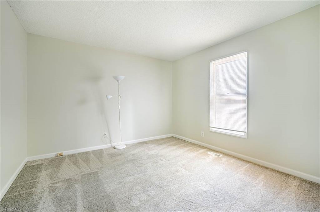 121 Westview Drive, Unit 43 Carrboro, NC 27510 - Photo 12 of 15 2nd bedroom