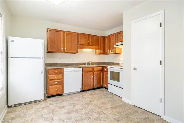 $209,000 | 121 Westview Drive, Unit 43, Carrboro, NC 27510