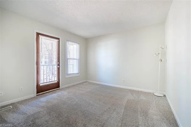 $209,000 | 121 Westview Drive, Unit 43, Carrboro, NC 27510