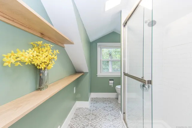 $5,200 | 211 New Canaan Road, Wilton, CT 06897