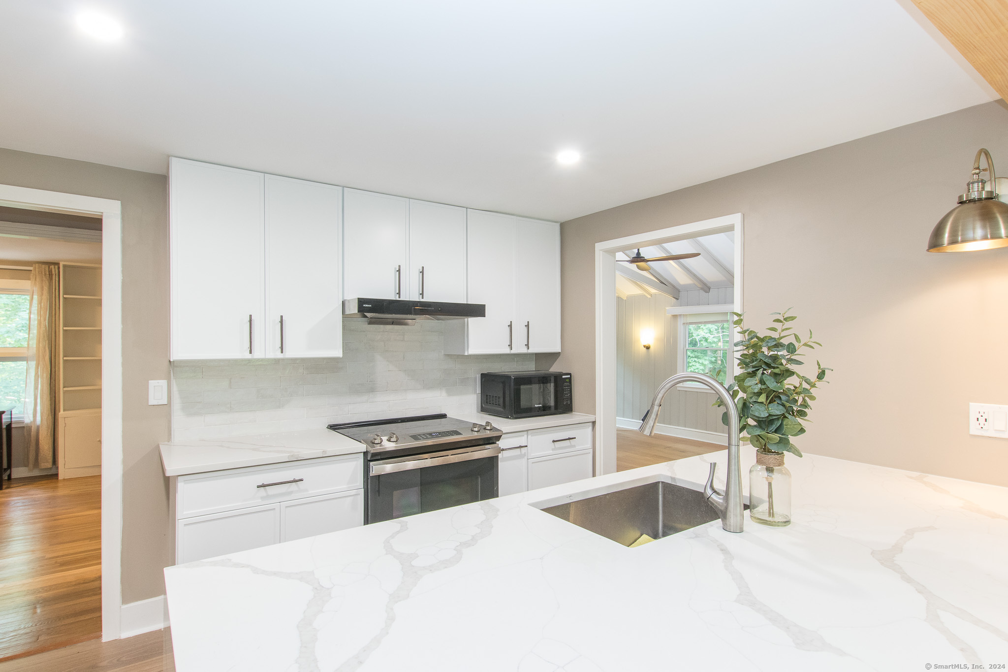 211 New Canaan Road Wilton, CT 06897 - Photo 3 of 40