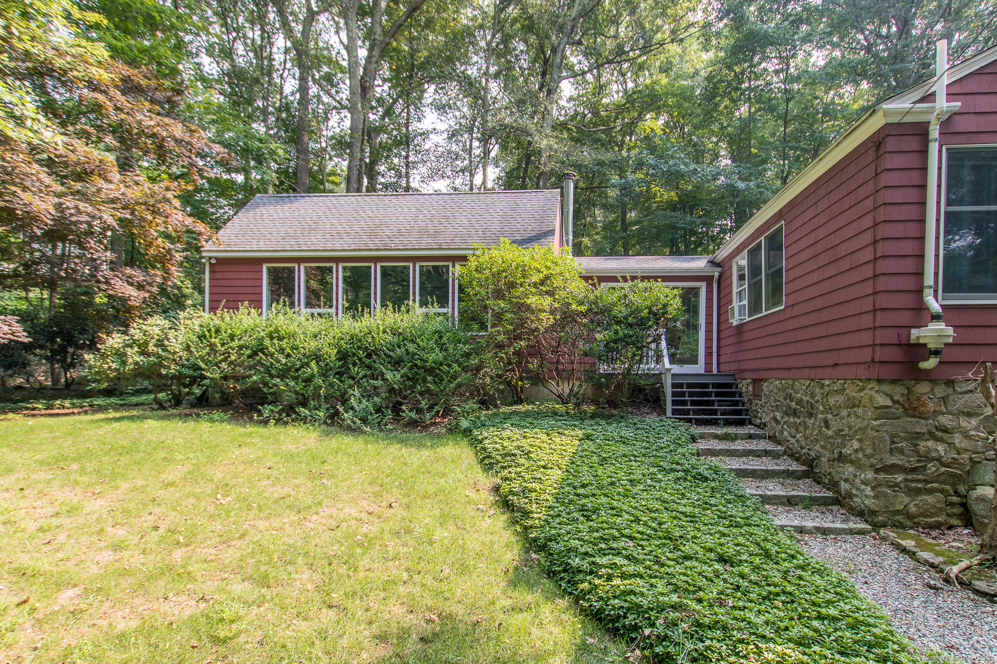 211 New Canaan Road Wilton, CT 06897 - Photo 6 of 40