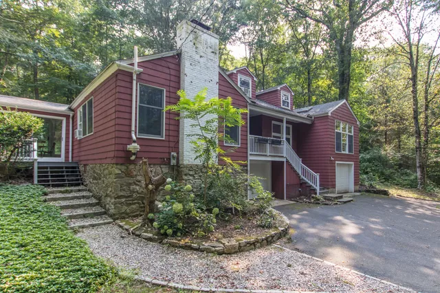 $5,200 | 211 New Canaan Road, Wilton, CT 06897