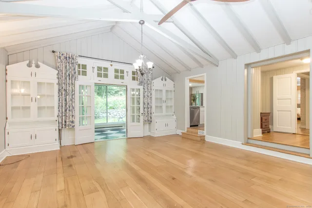 $5,200 | 211 New Canaan Road, Wilton, CT 06897