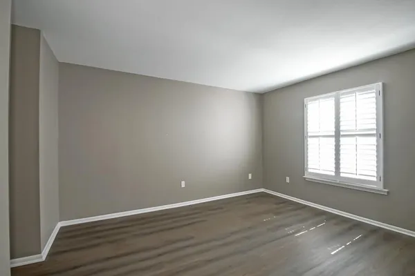 $164,000 | 832 South Clearview Parkway, Unit 224, New Orleans, LA 70123