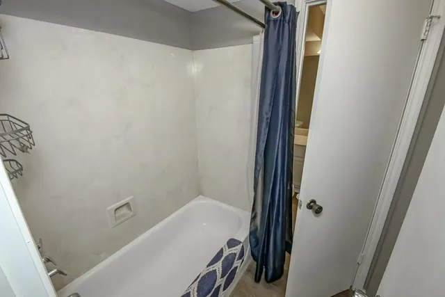 $164,000 | 832 South Clearview Parkway, Unit 224, New Orleans, LA 70123