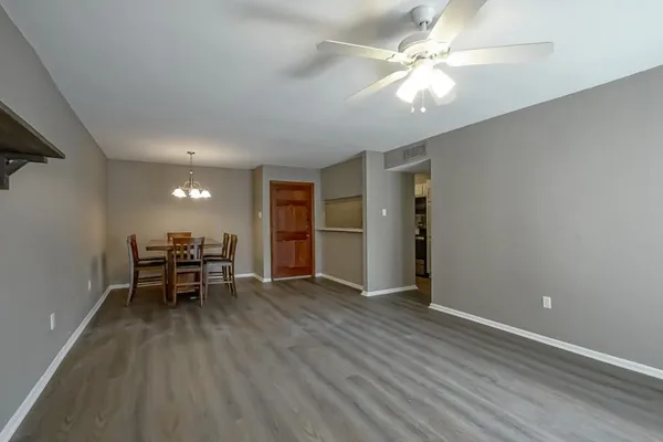 $164,000 | 832 South Clearview Parkway, Unit 224, New Orleans, LA 70123
