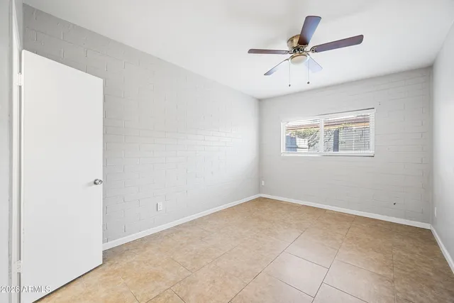 $999 | 1518 West Colter Street, Unit 17, Phoenix, AZ 85015