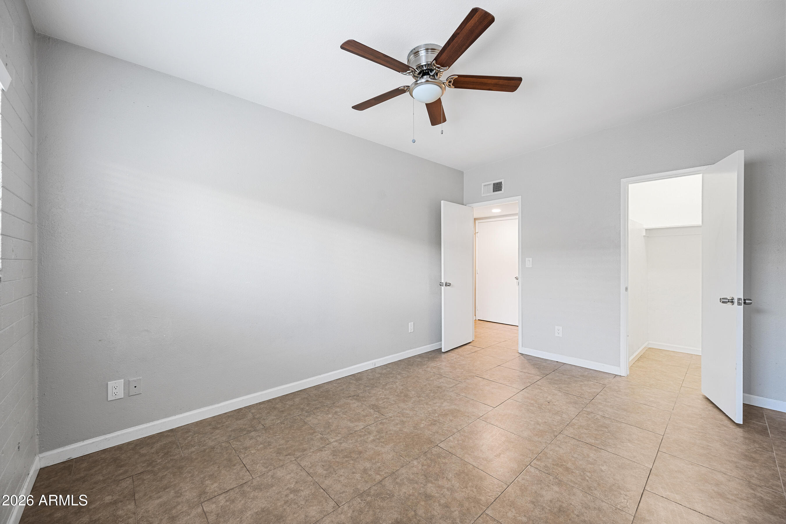 1518 West Colter Street, Unit 17 Phoenix, AZ 85015 - Photo 12 of 31 12-1518WCS17-ocupix-