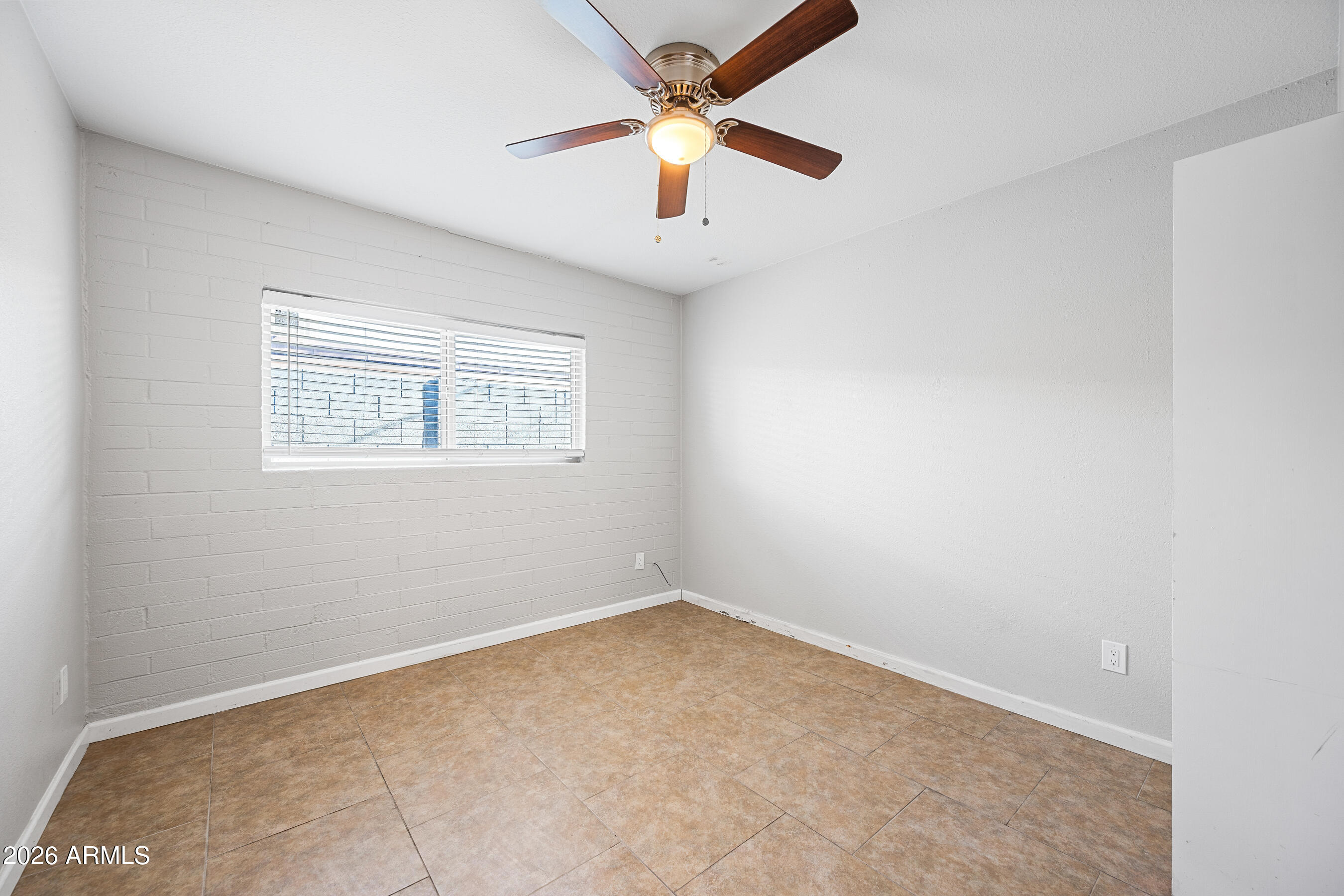 1518 West Colter Street, Unit 17 Phoenix, AZ 85015 - Photo 14 of 31 14-1518WCS17-ocupix-