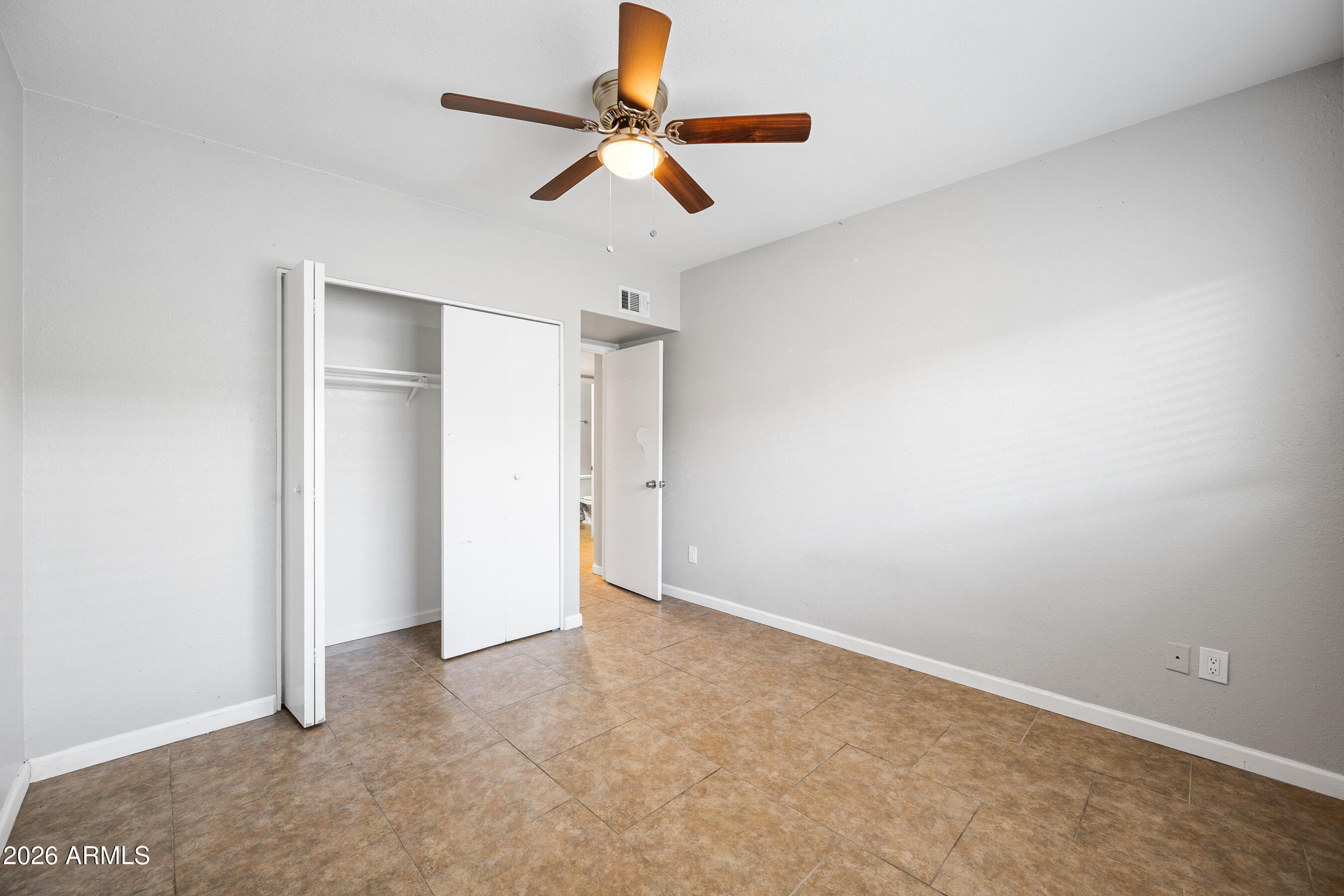 1518 West Colter Street, Unit 17 Phoenix, AZ 85015 - Photo 15 of 31 15-1518WCS17-ocupix-