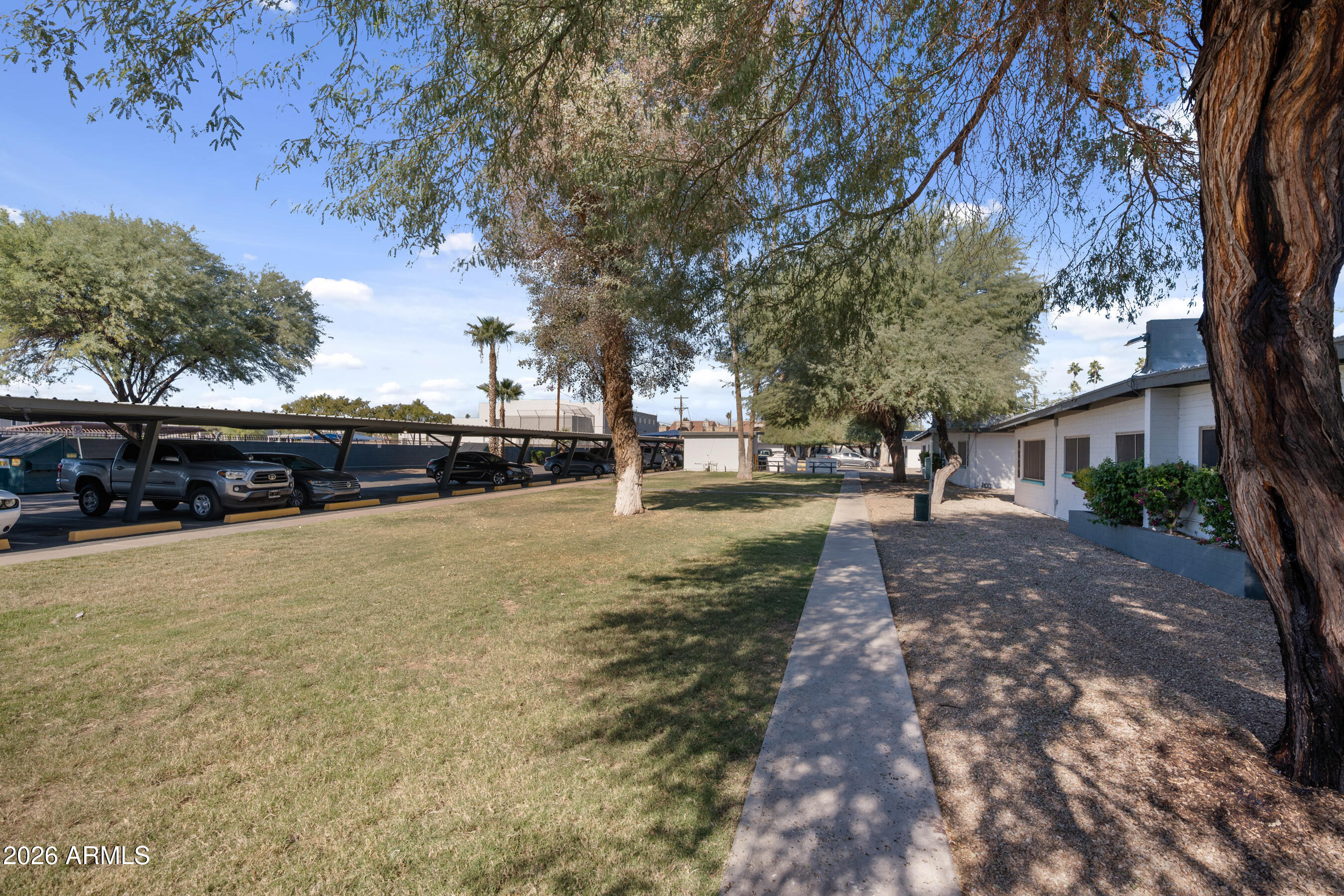 1518 West Colter Street, Unit 17 Phoenix, AZ 85015 - Photo 19 of 31 1ocupix-1518WCS-Comm-