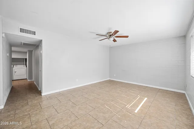 $999 | 1518 West Colter Street, Unit 17, Phoenix, AZ 85015