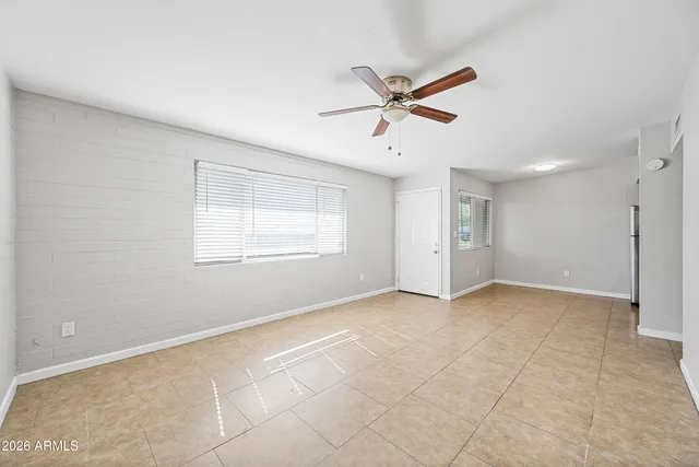 $999 | 1518 West Colter Street, Unit 17, Phoenix, AZ 85015