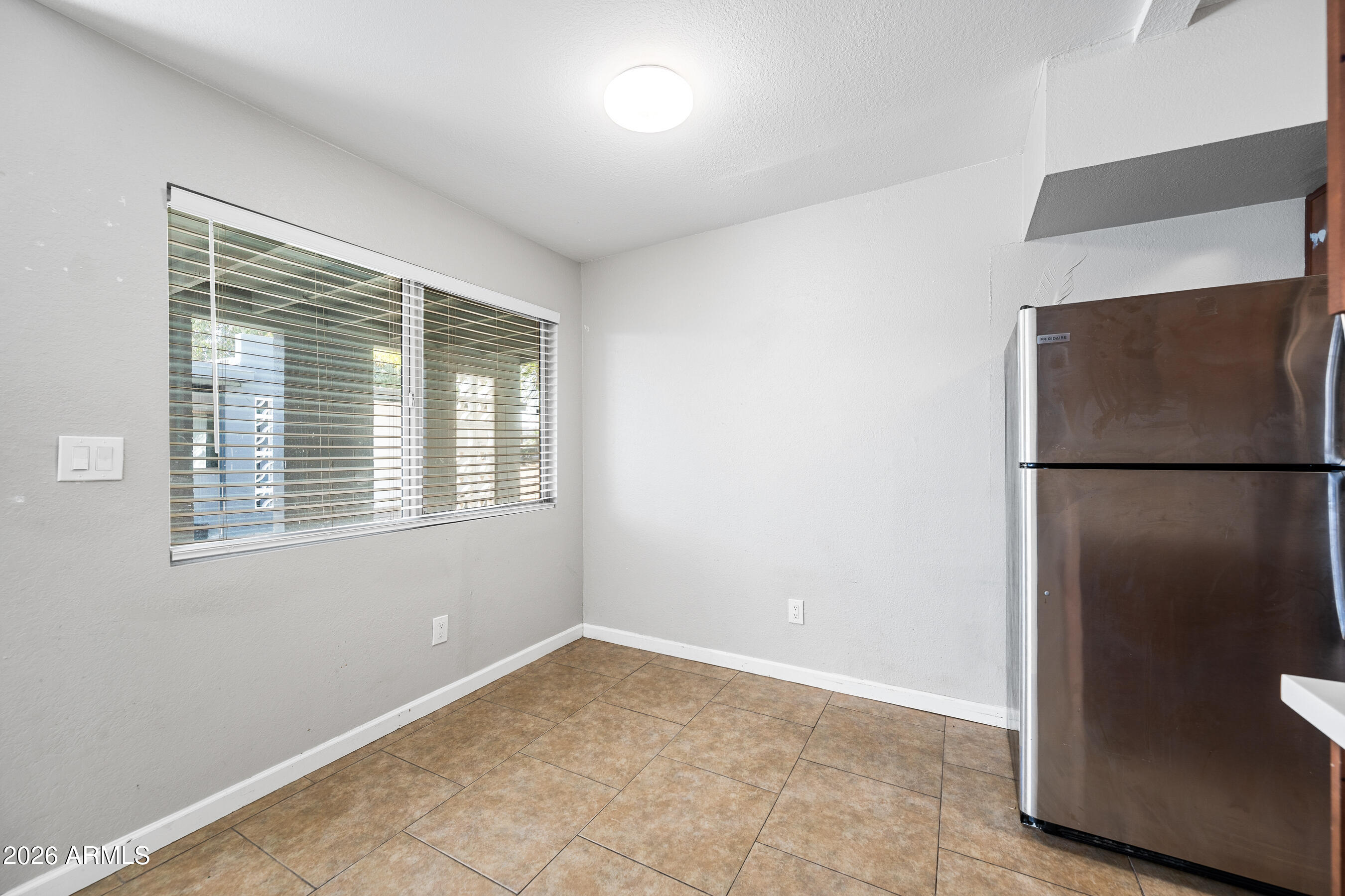 1518 West Colter Street, Unit 17 Phoenix, AZ 85015 - Photo 6 of 31 6-1518WCS17-ocupix-