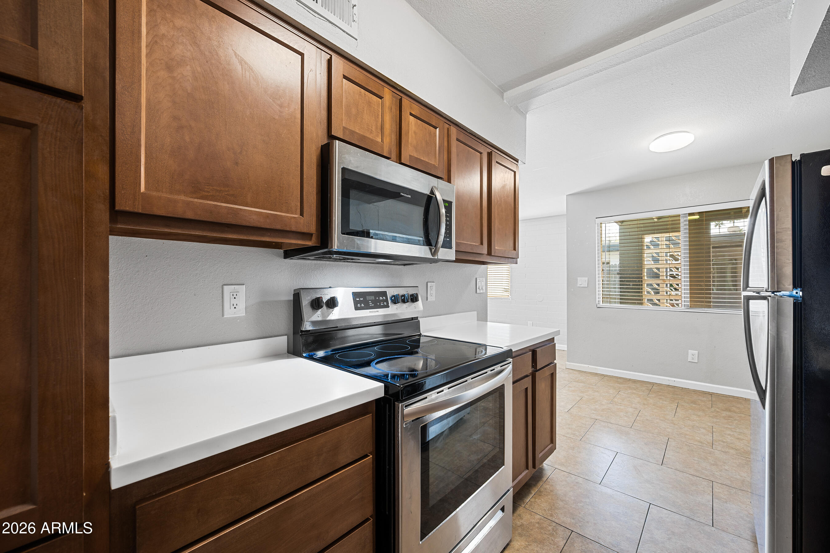 1518 West Colter Street, Unit 17 Phoenix, AZ 85015 - Photo 10 of 31 10-1518WCS17-ocupix-