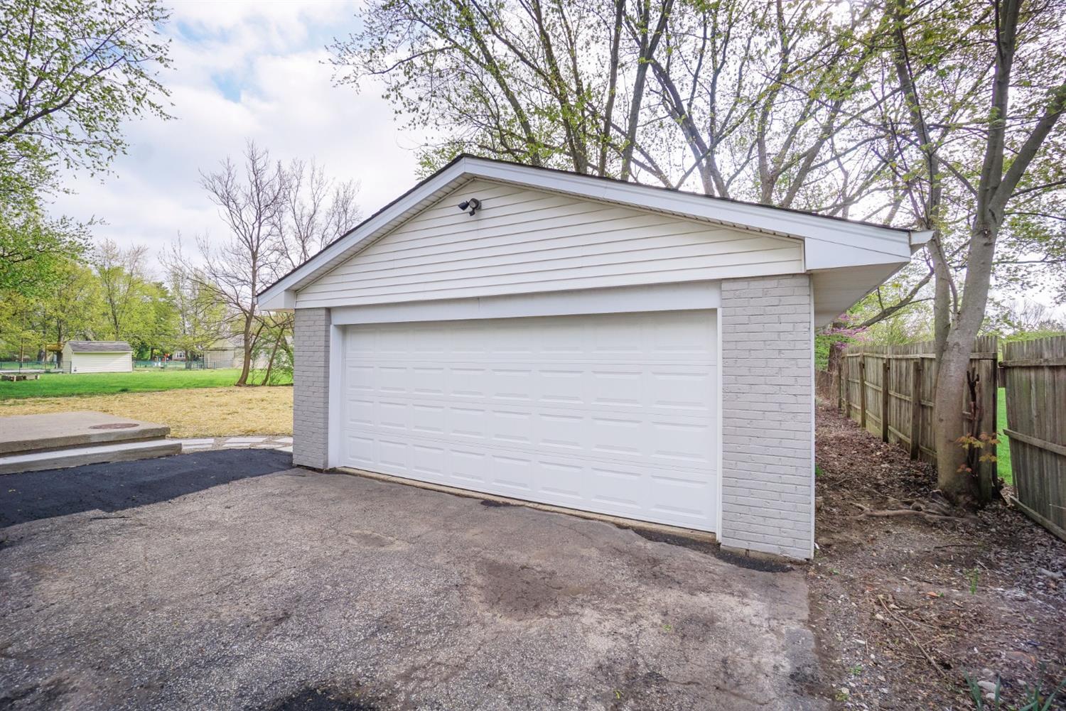 8610 Butler Warren Road Mason, OH 45040 - Photo 4 of 27 Gallery Image 4