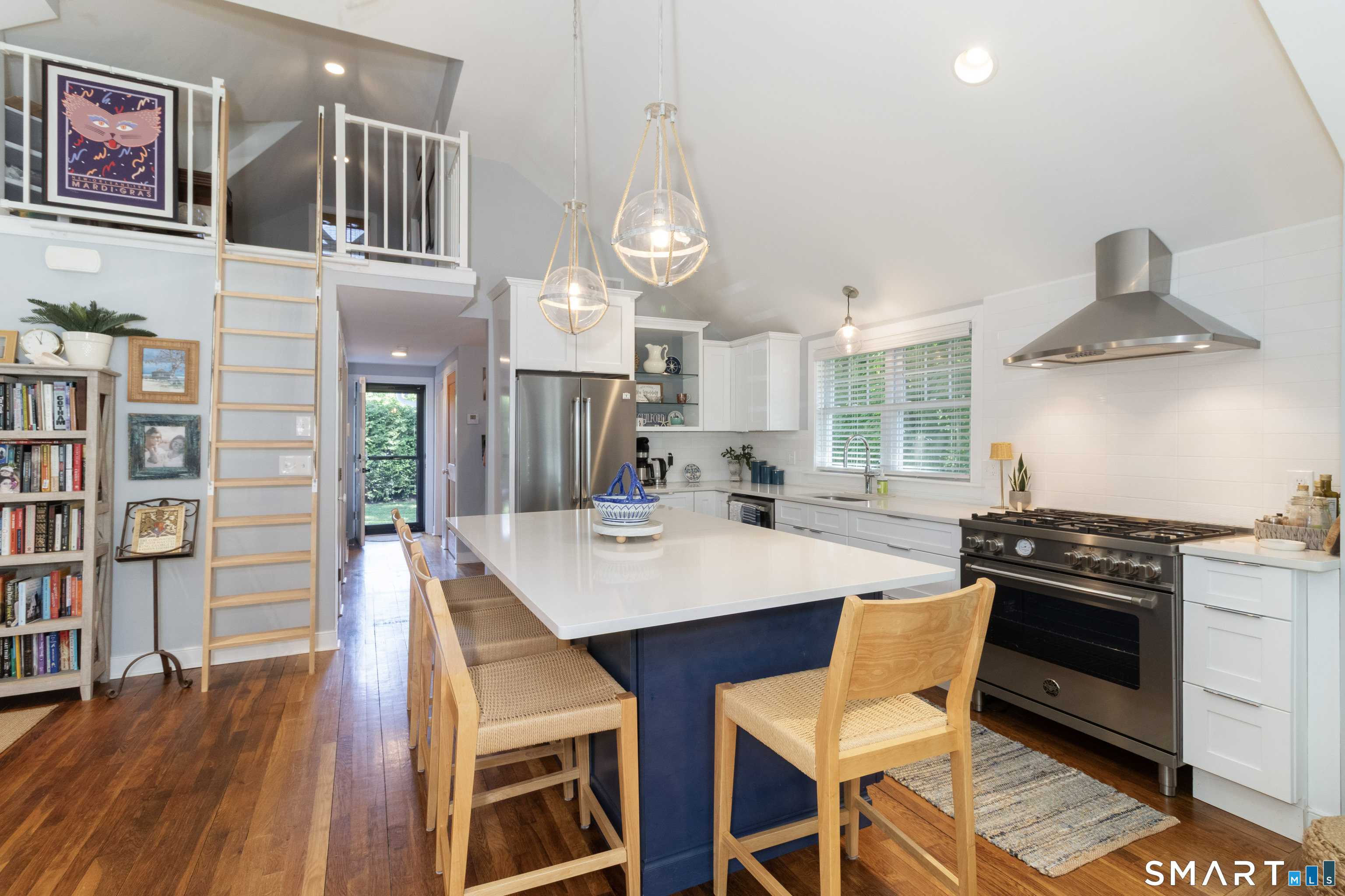 98 Union Street Guilford, CT 06437 - Photo 10 of 35
