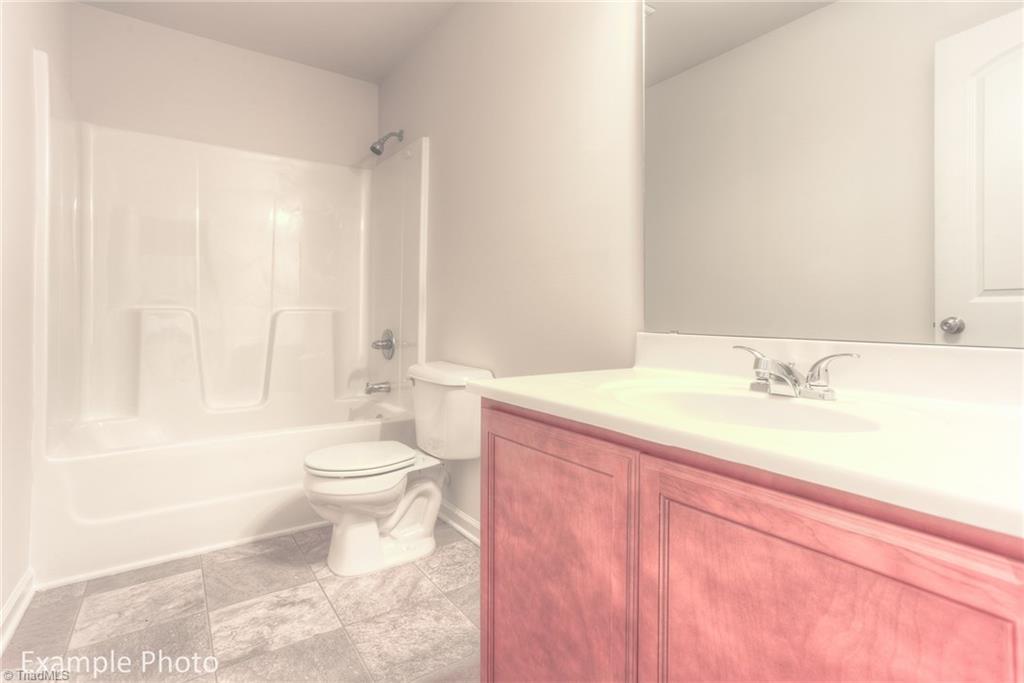 1476 Waterford Pointe Road Lexington, NC 27292 - Photo 4 of 28 Gallery Image 4