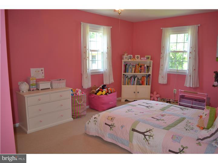 131 Beech Terrace Springfield, PA 19064 - Photo 15 of 24 Bedroom 2