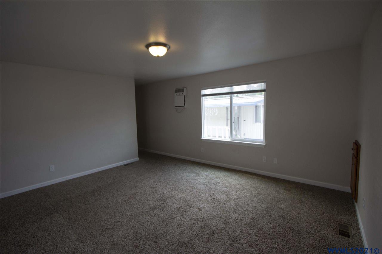 2010 Southwest 3rd ( Street, Unit 4 Corvallis, OR 97333 - Photo 10 of 22