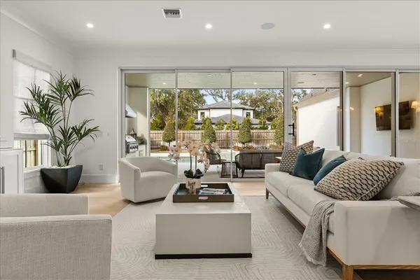 $2,950,000 | 151 Oakwood Way, Winter Park, FL 32789