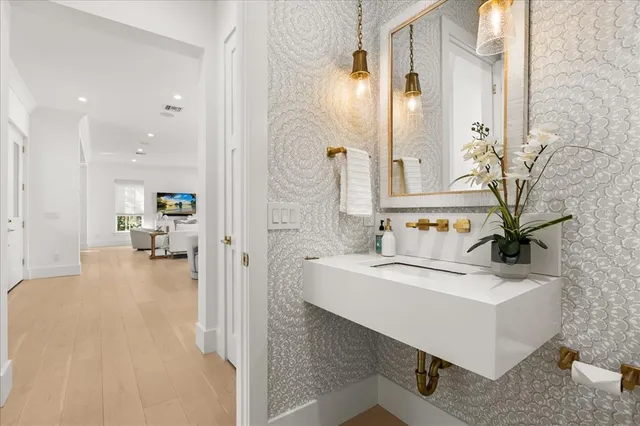 $3,180,000 | 151 Oakwood Way, Winter Park, FL 32789