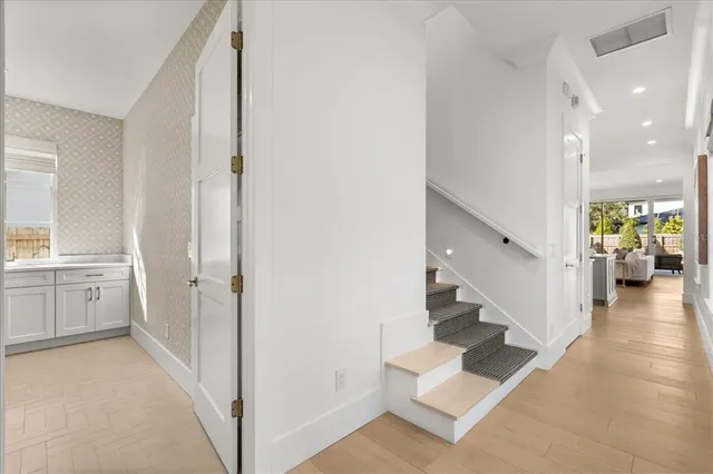 $3,180,000 | 151 Oakwood Way, Winter Park, FL 32789