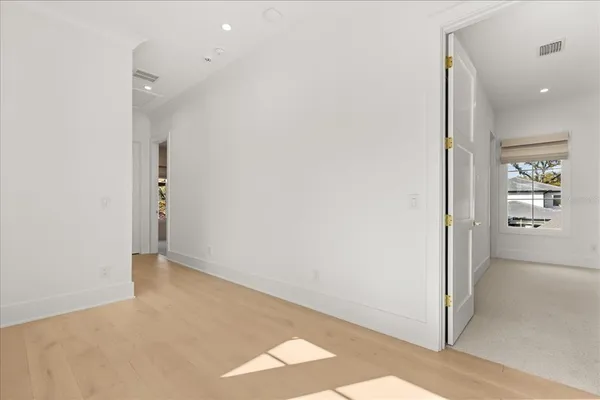 $2,950,000 | 151 Oakwood Way, Winter Park, FL 32789