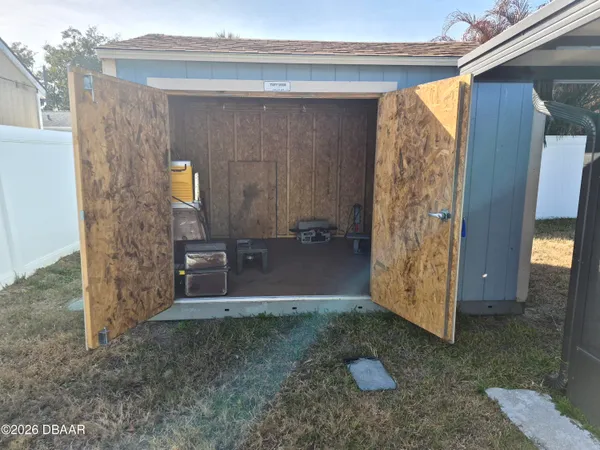 $1,800 | 737 5th Street, Port Orange, FL 32129