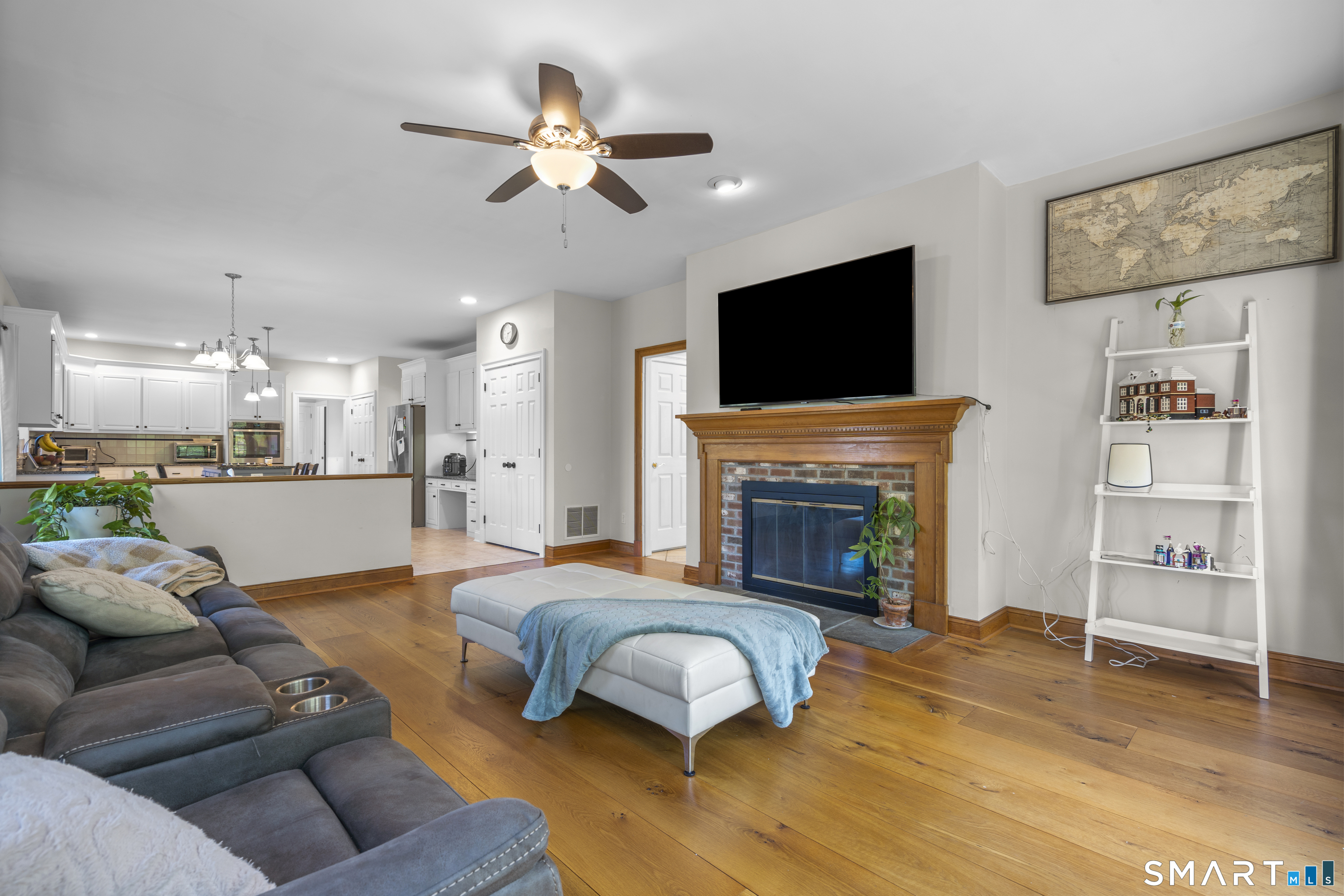 332 Hattertown Road Monroe, CT 06468 - Photo 15 of 37