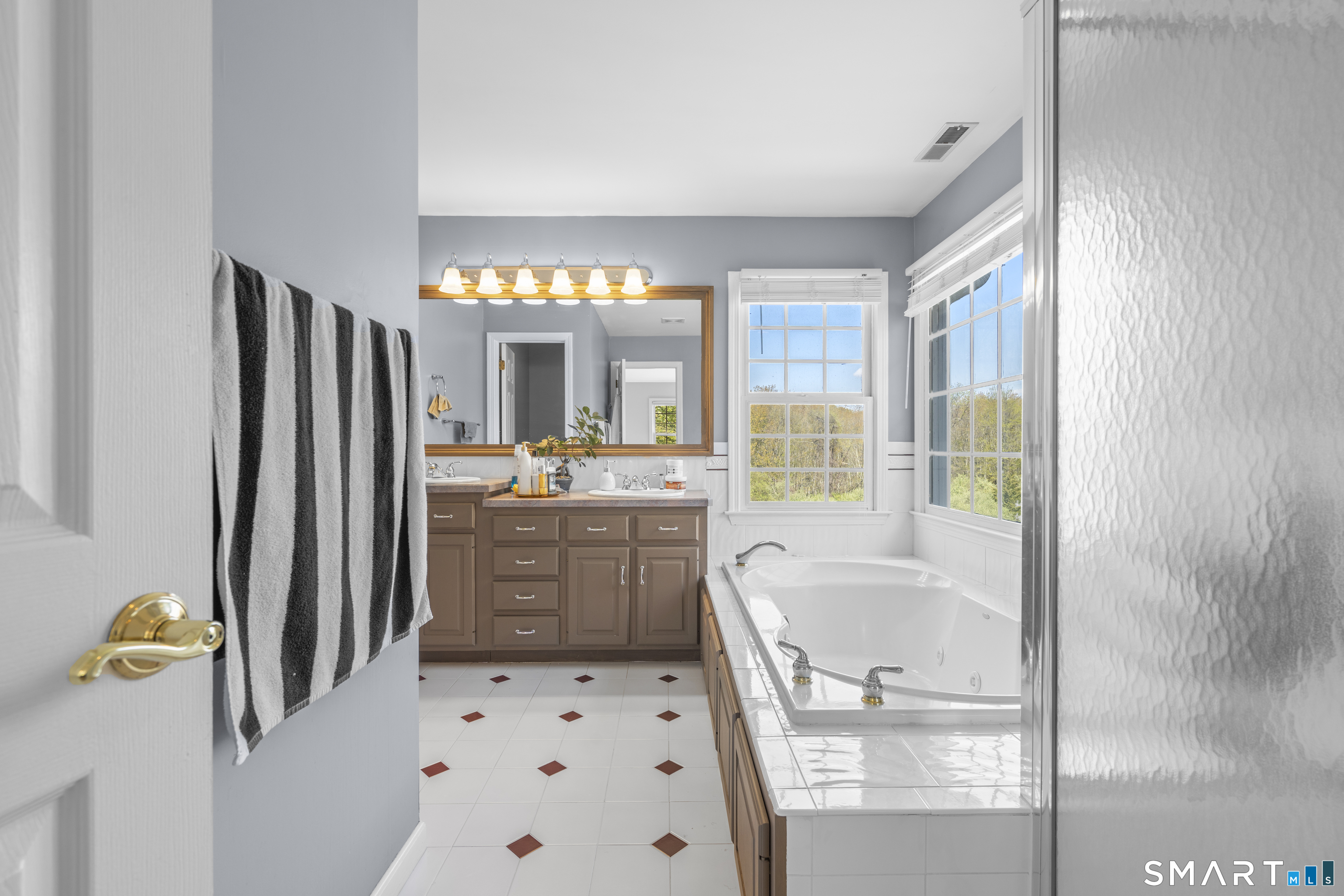 332 Hattertown Road Monroe, CT 06468 - Photo 27 of 37