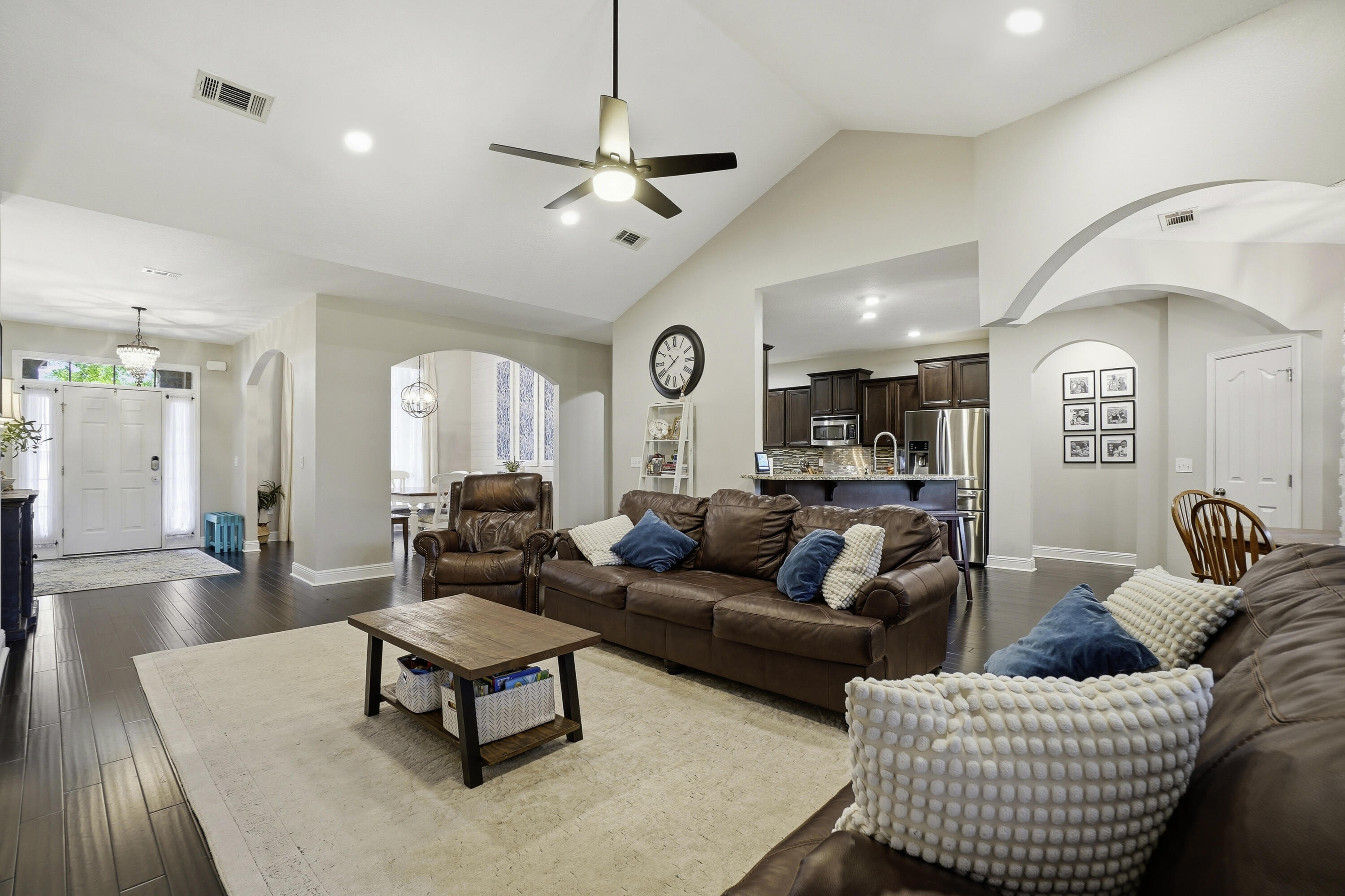 52 Mango Lane Freeport, FL 32439 - Photo 6 of 49 010_F8_52_Mango_Ln