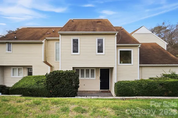$187,500 | 1648 Hollow Drive, Charlotte, NC 28212