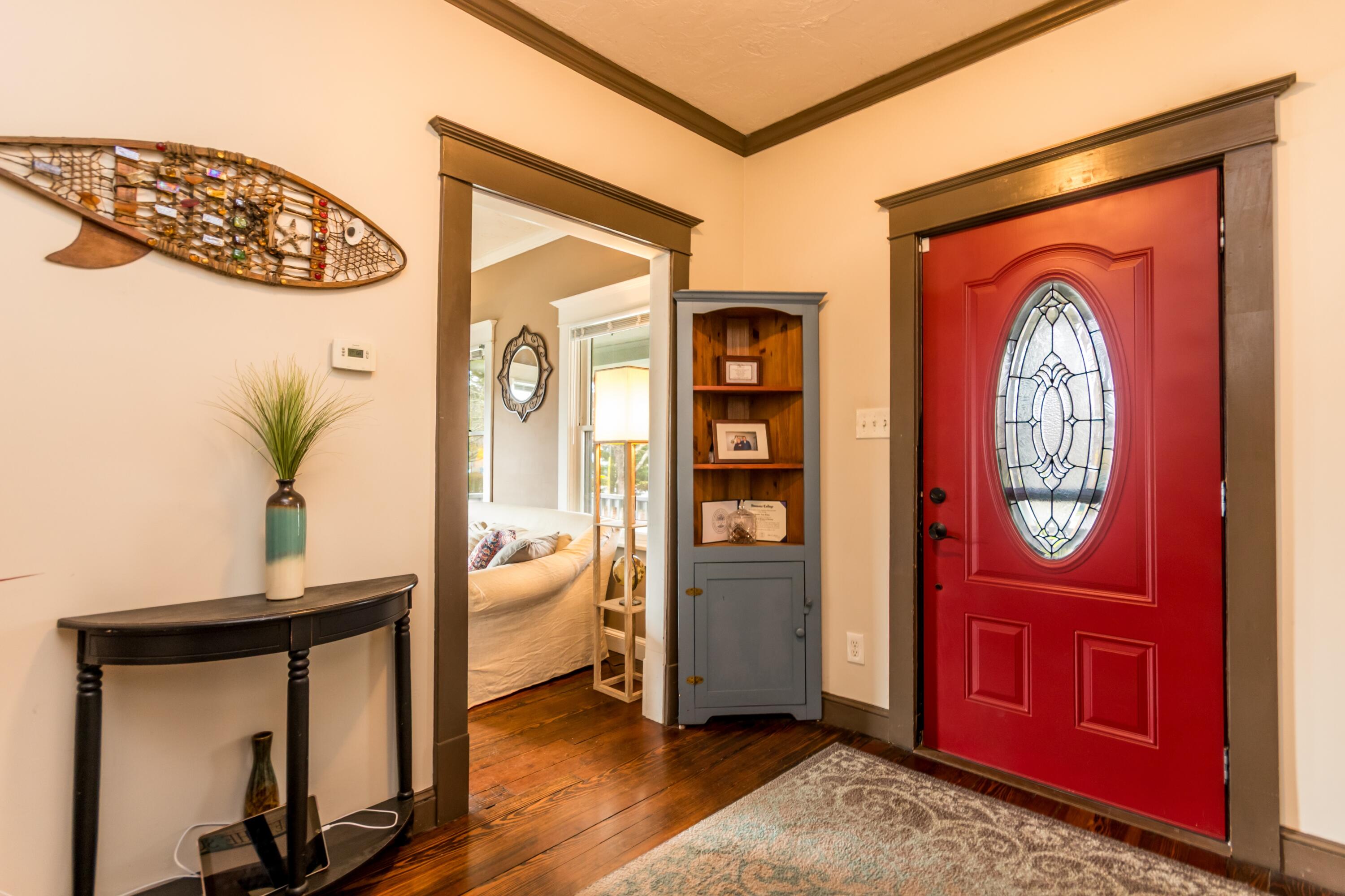 24 Old Bridge Road Buzzards Bay, MA 02532 - Photo 7 of 43 Foyer