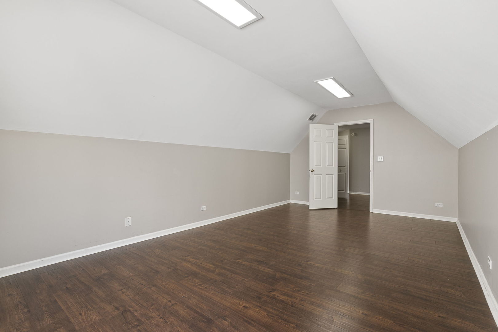 801 South Parkside Drive Round Lake, IL 60073 - Photo 22 of 34