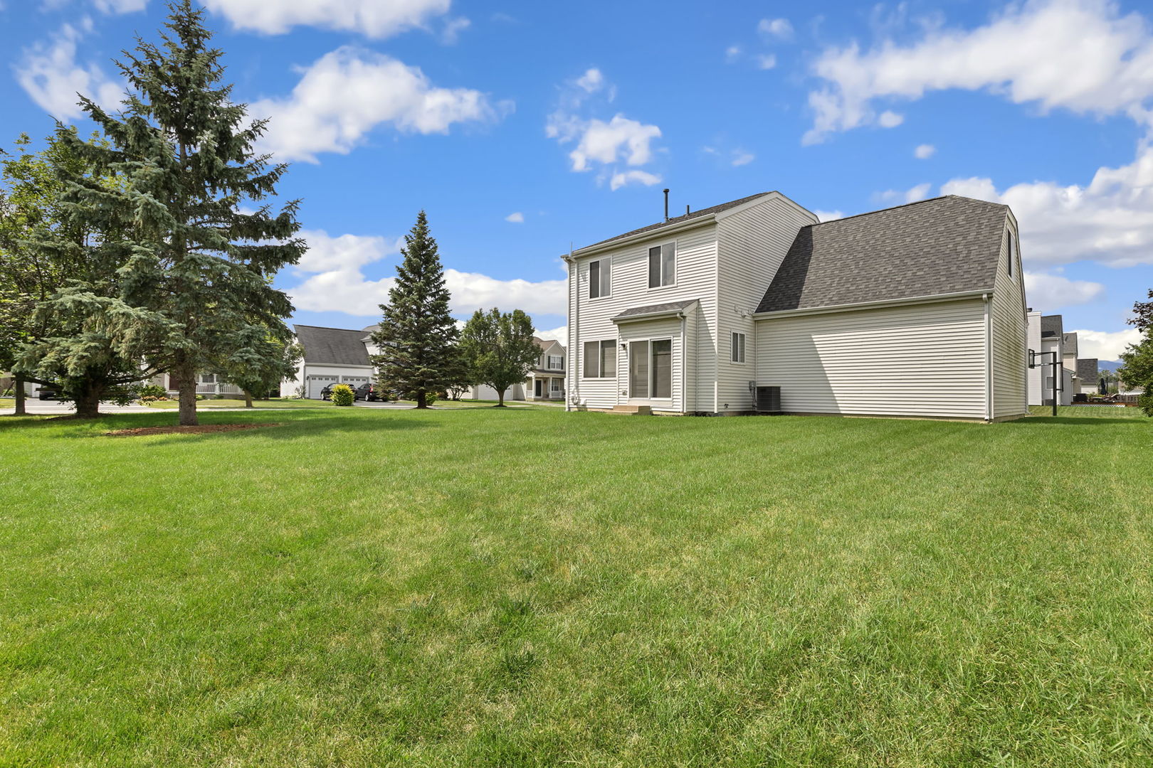 801 South Parkside Drive Round Lake, IL 60073 - Photo 30 of 34