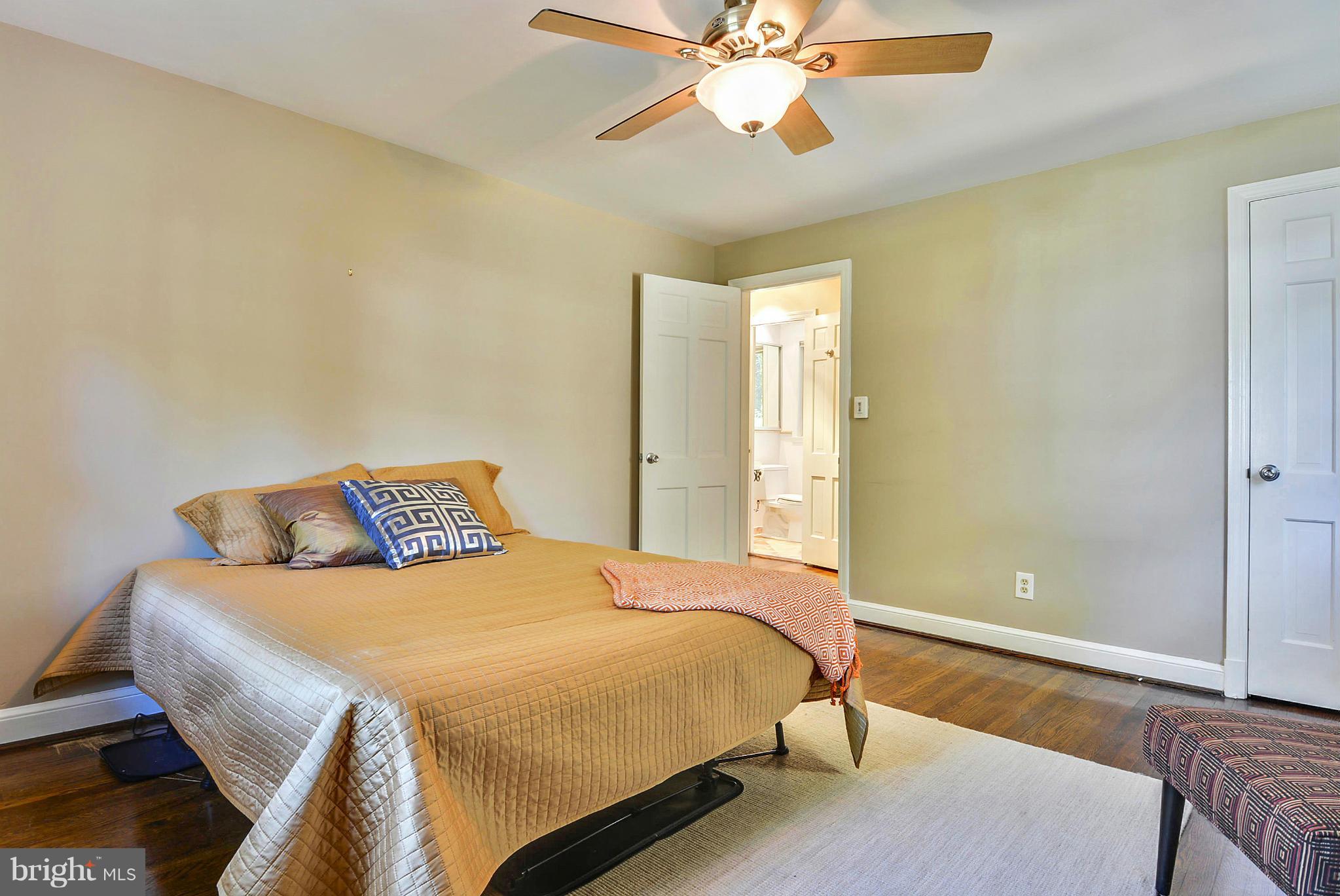 1502 Red Oak Drive Silver Spring, MD 20910 - Photo 15 of 30 Bedroom (Master)
