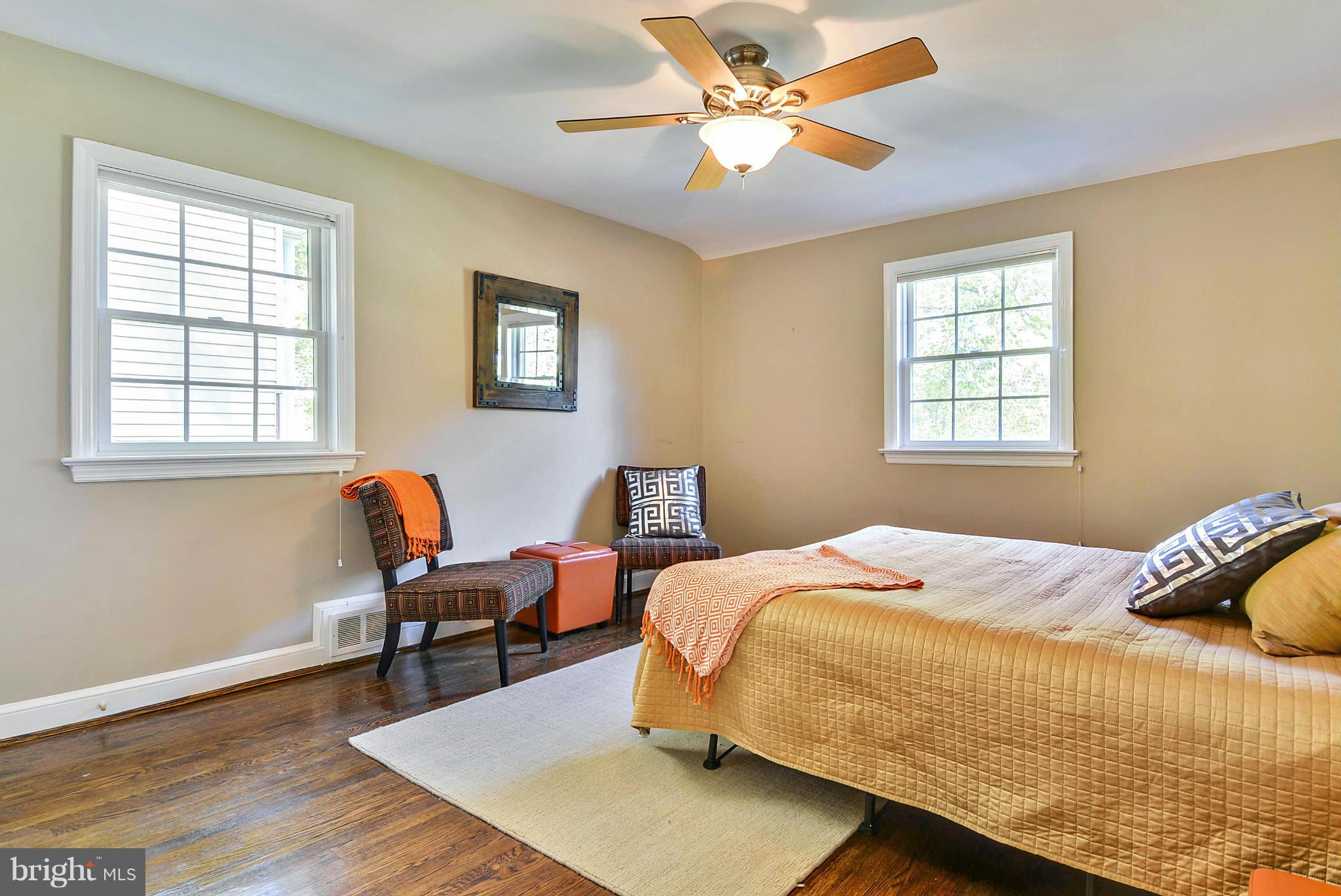 1502 Red Oak Drive Silver Spring, MD 20910 - Photo 16 of 30 Bedroom (Master)