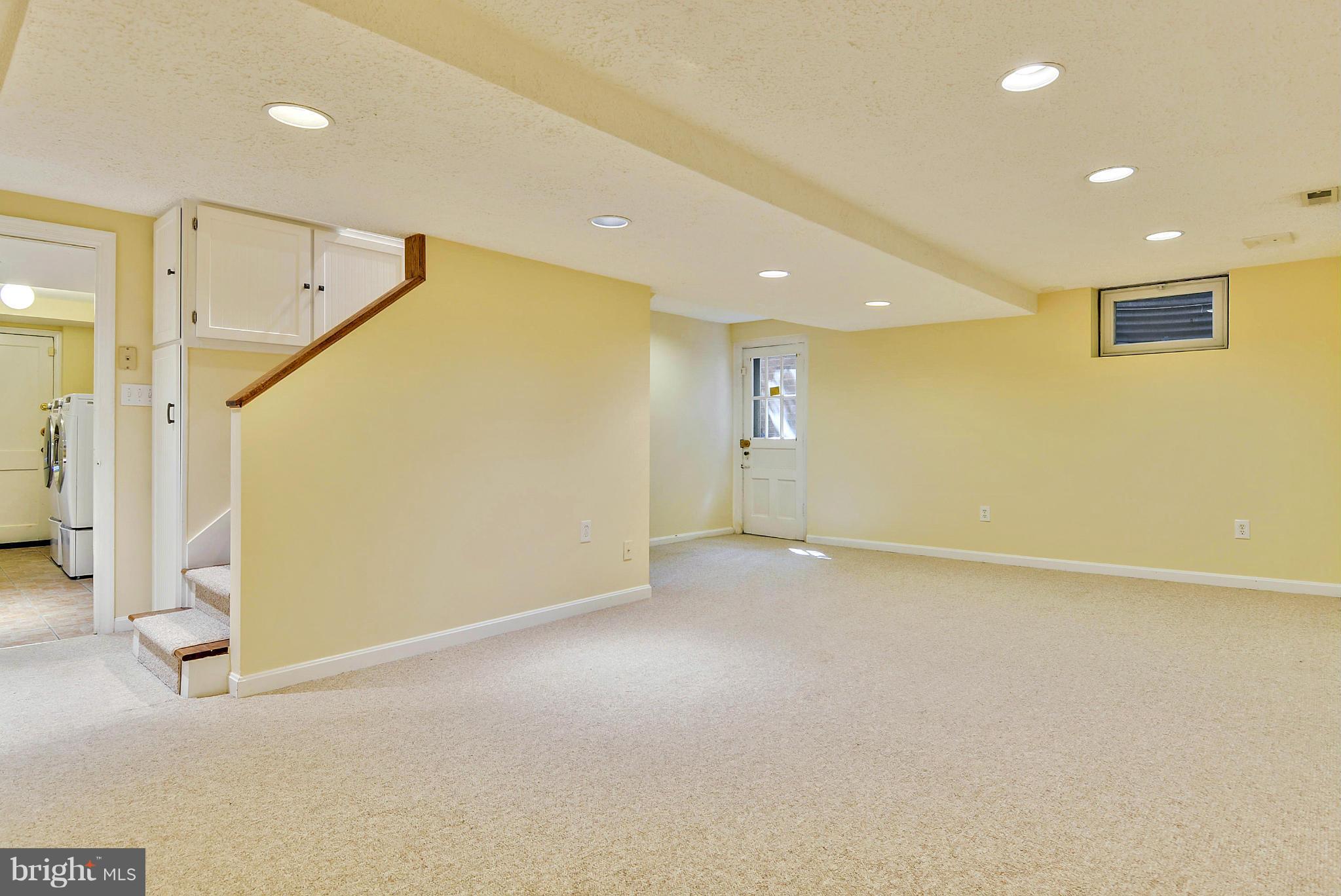 1502 Red Oak Drive Silver Spring, MD 20910 - Photo 22 of 30 Family Room